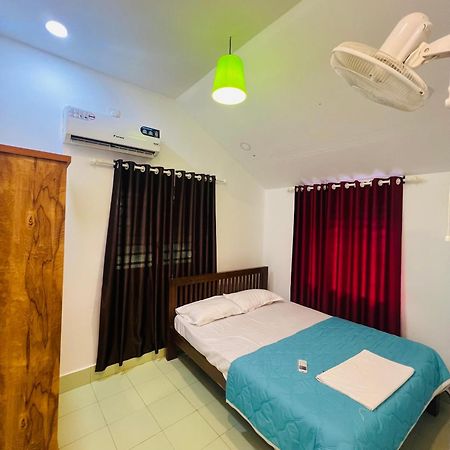 7Fort Homestay Athirappilly Bagian luar foto