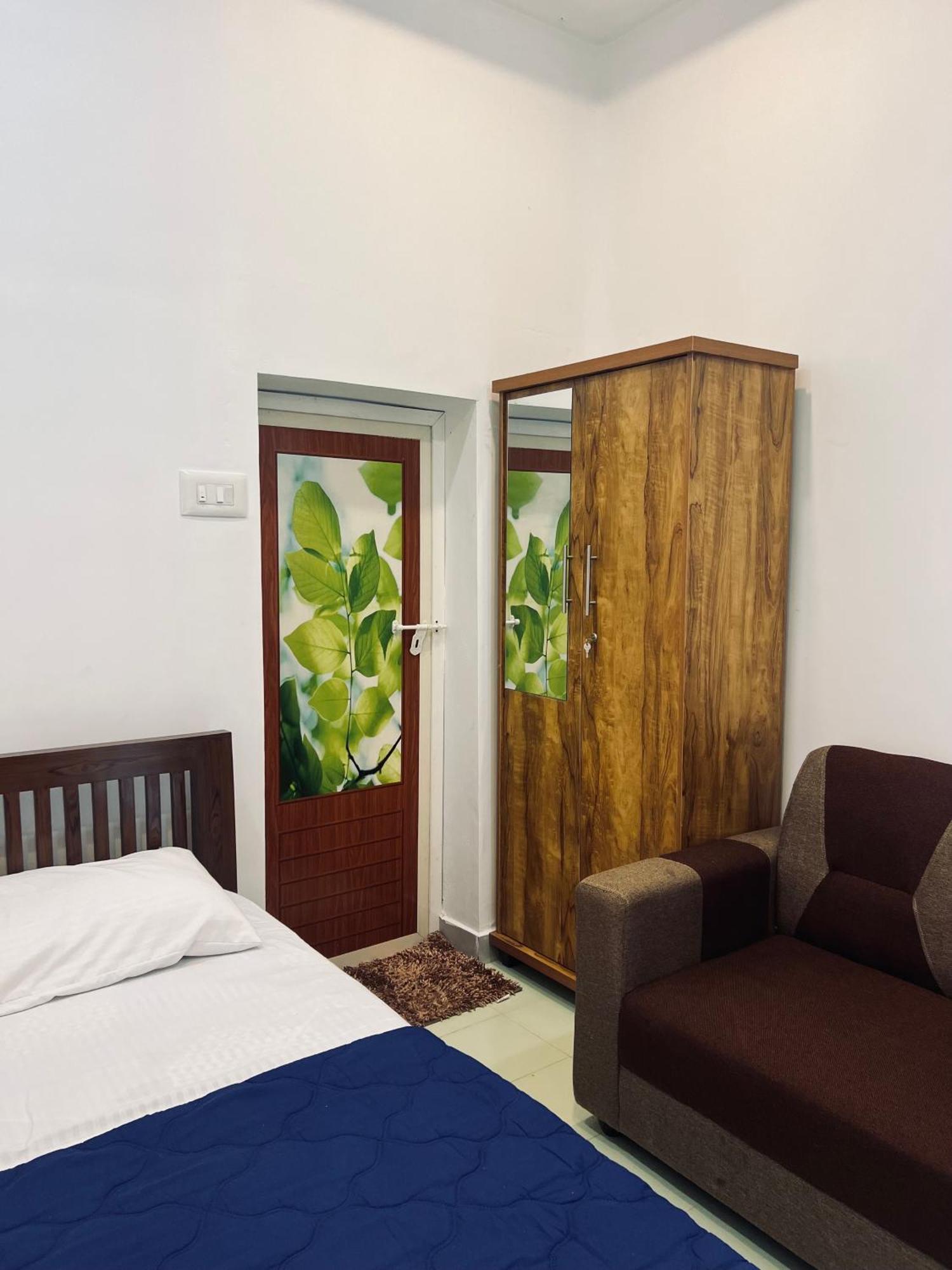 7Fort Homestay Athirappilly Bagian luar foto